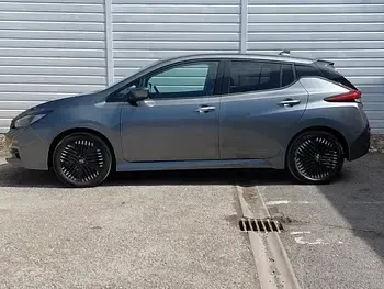 Usado Nissan Leaf N-Connecta 110 kW (150 HP) 2023 Cinzento Citadino