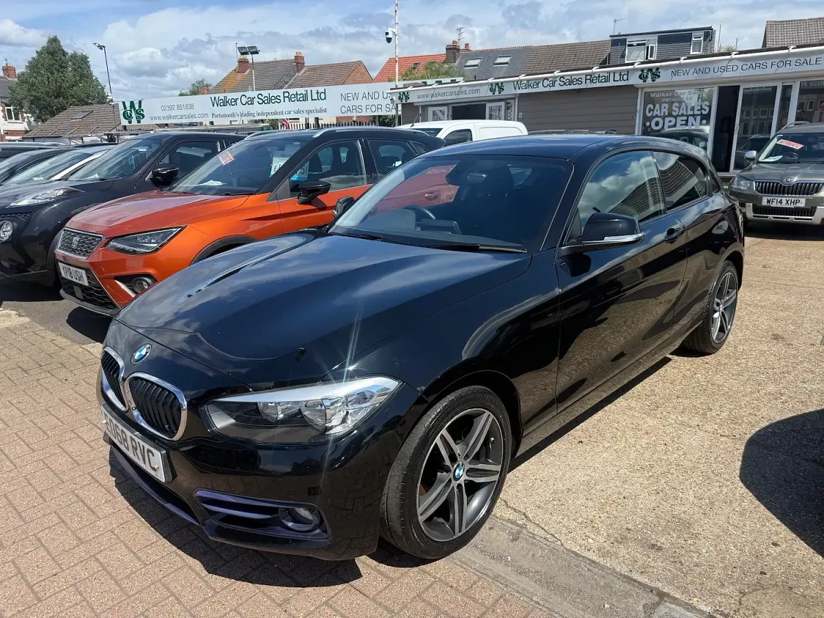 Used BMW 118 Sport Line 136 HP (100 kW) 2018 Hatchback