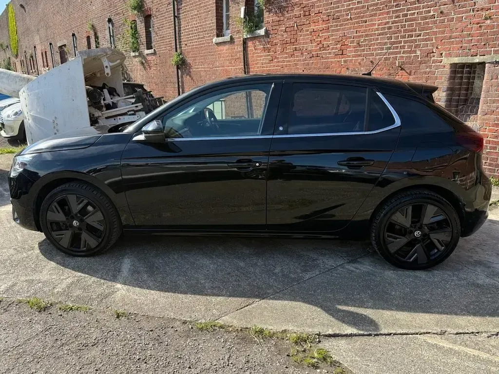 Used Vauxhall Corsa-e Elite 100 kW (136 HP) 2021 Black Hatchback