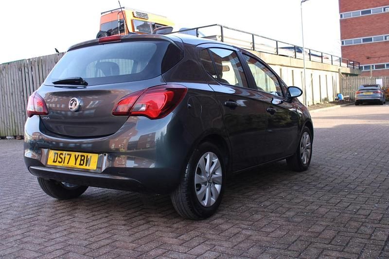 Used Vauxhall Corsa Design Edition 90 HP (66 kW) 2017 Grey Hatchback
