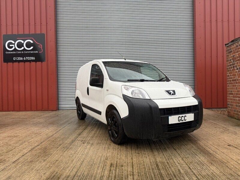 White Used 2017 Peugeot Bipper MPV | £5,495 (A bit pricey) - Image 1/4