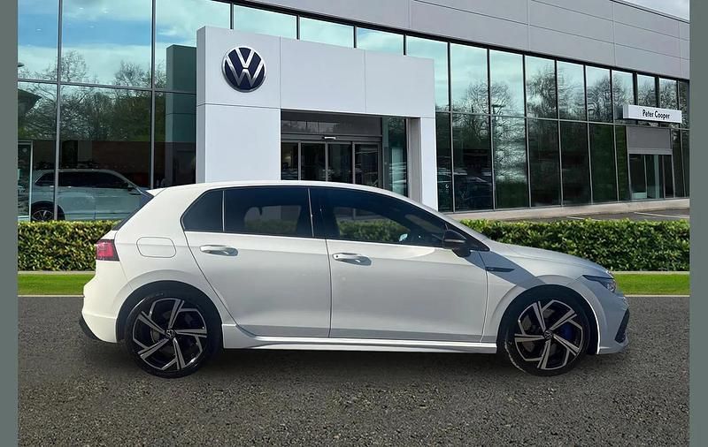 Used VW Golf VIII R 320 HP (235 kW) 2021 White Hatchback