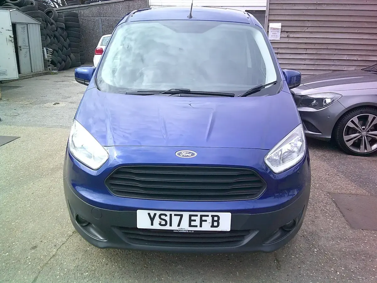 Used Ford Transit Trend 2017 Blue Van