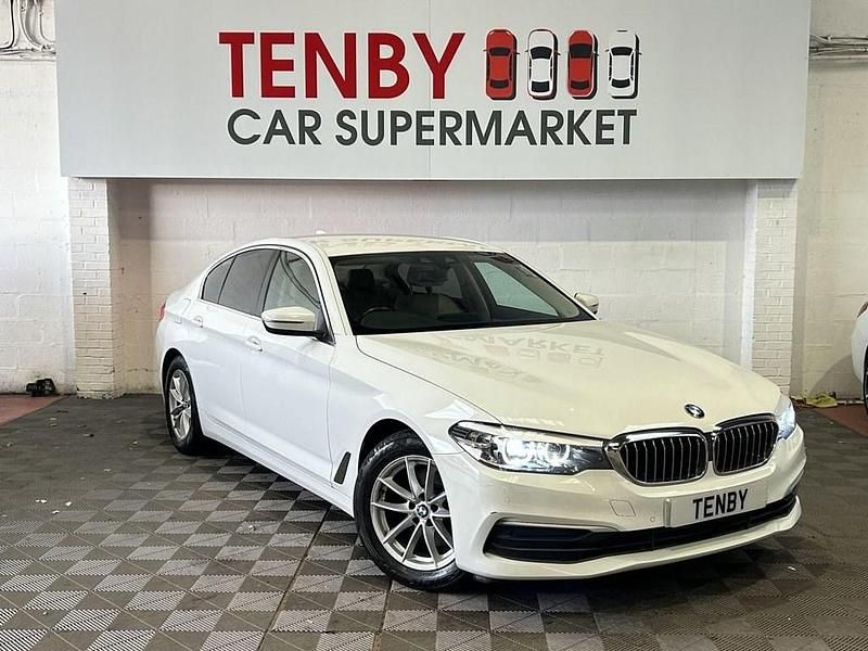 White Used 2018 BMW 520 Comfort Edition Sedan | £12,795 (Good price) - Image 1/4