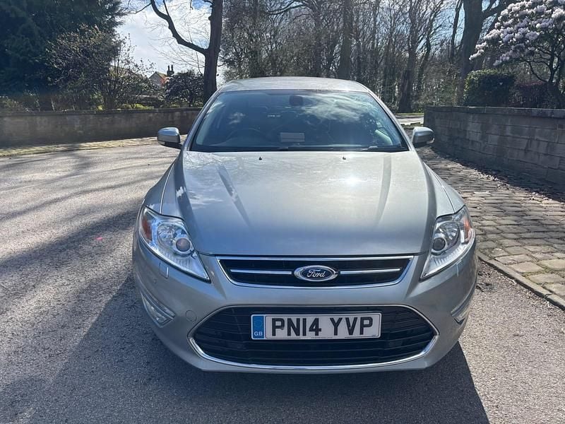 Used Ford Mondeo Business Edition 163 HP (119 kW) 2014 Silver Hatchback