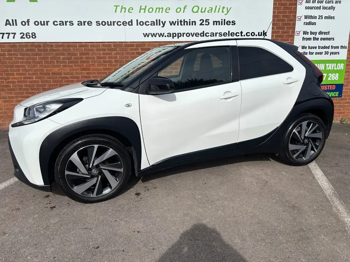Used Toyota Aygo X 72 HP (52 kW) 2023 White SUV