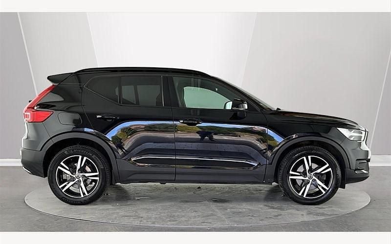 Used Volvo XC40 R-Design 190 HP (139 kW) 2020 SUV