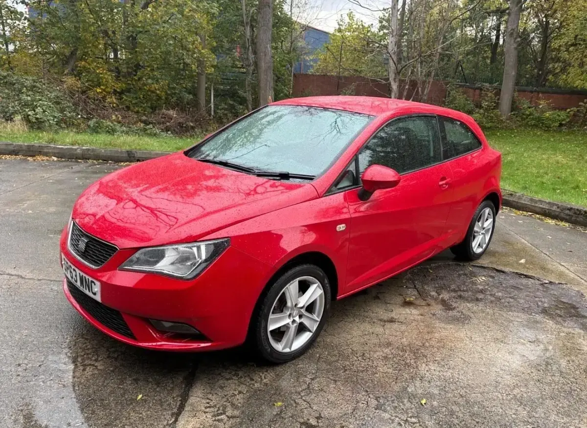 Second-hand Seat Ibiza 85 CP (62 kW) 2013 Roșu Hatchback
