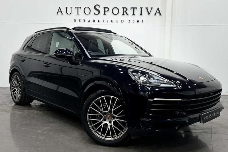 Used 2022 Porsche Cayenne S E-Hybrid Platinum Edition SUV | £62,990 (Expensive) - Image 1/1