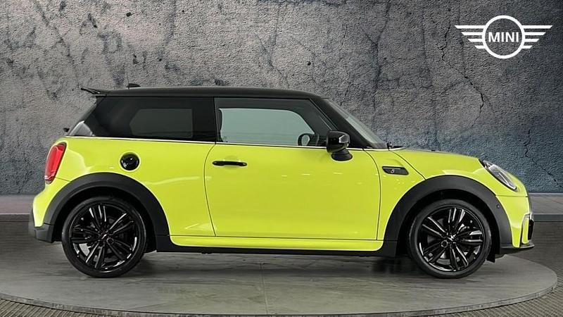 Used Mini Cooper S Hatch 176 HP (129 kW) 2023 Yellow Hatchback