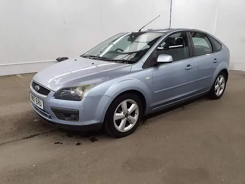 Used Ford Focus Zetec 100 HP (73 kW) 2007 Blue Hatchback