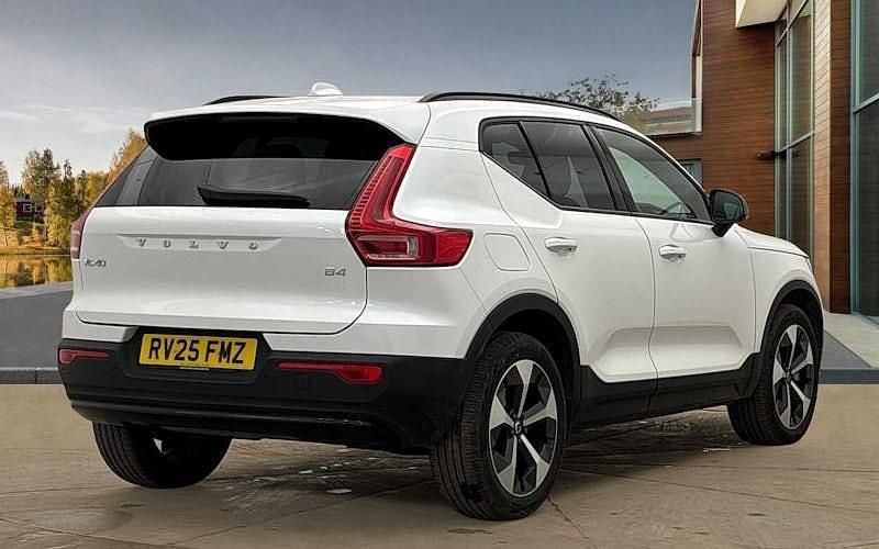 Used Volvo XC40 Plus 197 HP (144 kW) 2025 SUV