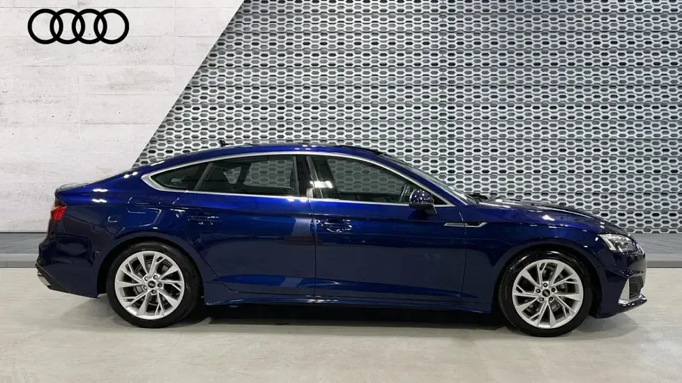 Used Audi A5 Sportback Sport 150 HP (110 kW) 2022 Blue Hatchback