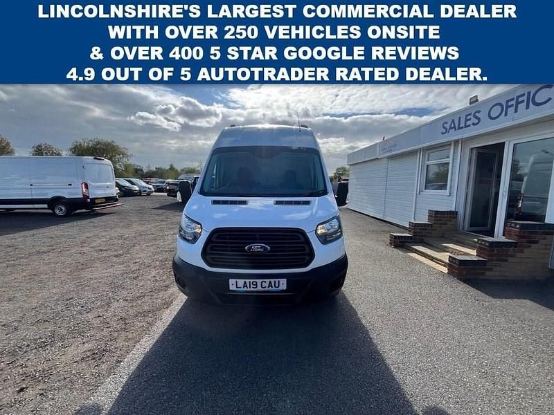 Usado Ford Transit 130 HP (95 kW) 2019 Branco Van