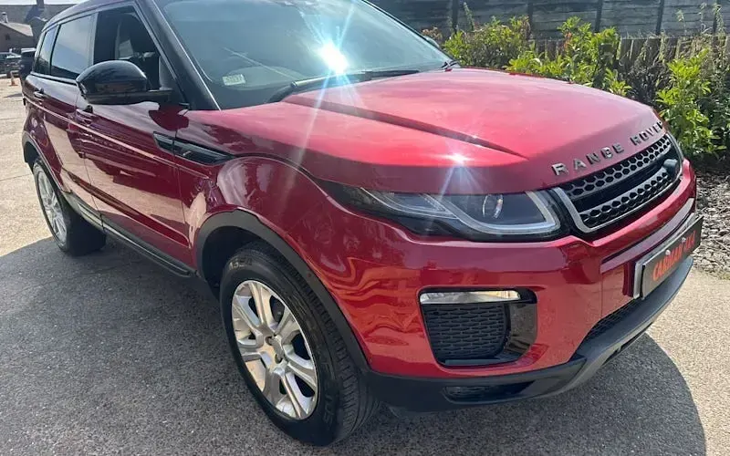 Used Land Rover Range Rover evoque SE 150 HP (110 kW) 2018 Hatchback
