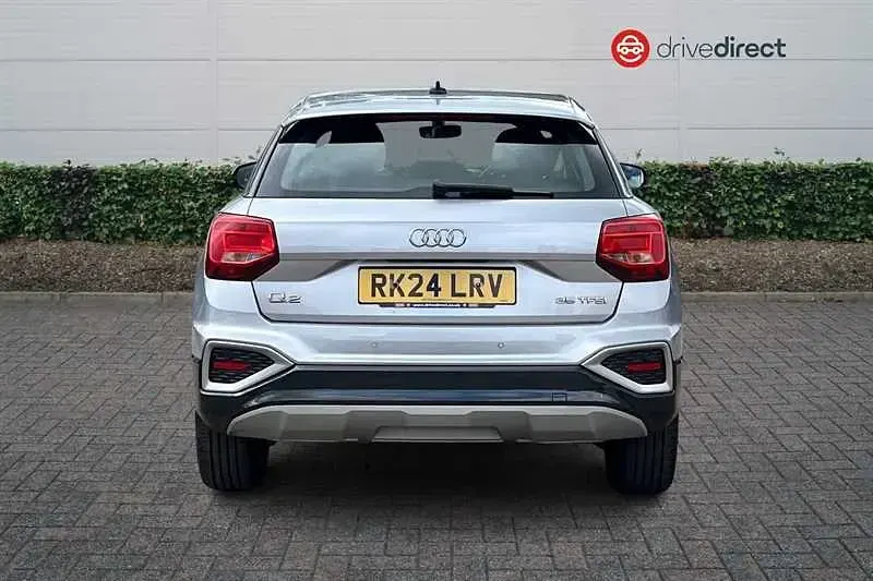 Used Audi Q2 Sport 150 HP (110 kW) 2024 Silver SUV