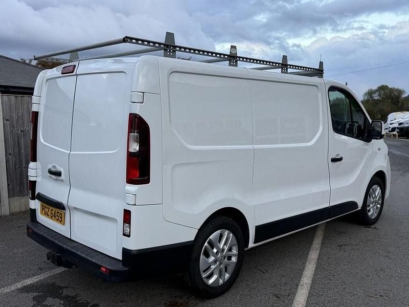 Used Renault Trafic 2020 White MPV