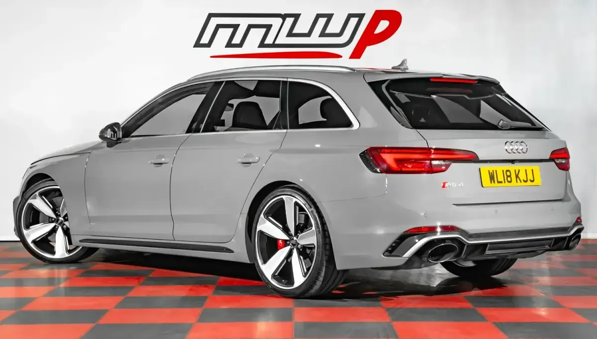 Used Audi RS4 Design 450 HP (330 kW) 2018 Grey Estate