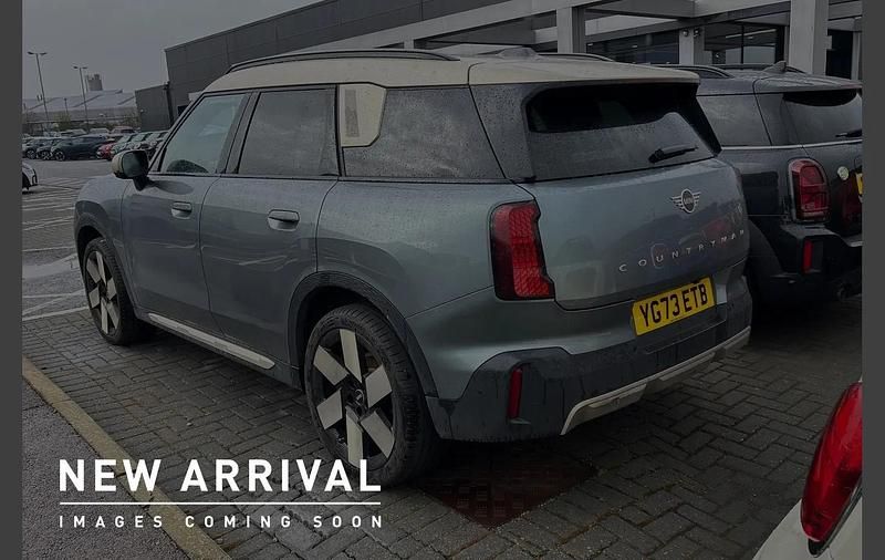 Used Mini Countryman Exclusive 170 HP (125 kW) 2024 Green SUV