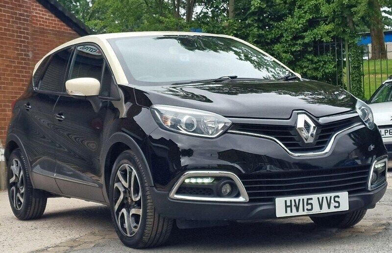 Black/cream Used 2015 Renault Captur Dynamique SUV | £8,225 (Fair price) - Image 1/4