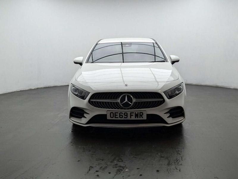 Used Mercedes A150 AMG line 150 HP (110 kW) 2019 White Hatchback