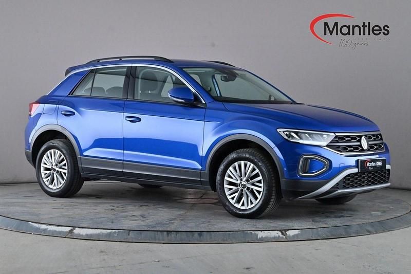 Used VW T-Roc Life 110 HP (80 kW) 2023 Blue SUV