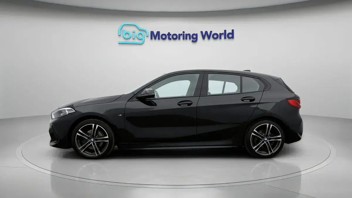 Used BMW 118 M Sport 134 HP (98 kW) 2023 Hatchback