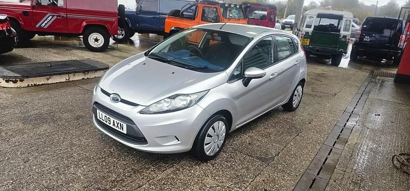 Silver Used 2009 Ford Fiesta Style Hatchback | £2,250 (Expensive) - Image 1/3