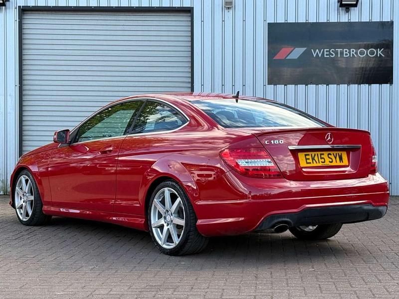 Used Mercedes C180 Sport Edition 156 HP (114 kW) 2015 Red Coupe