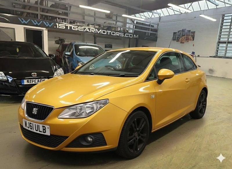 Used Seat Ibiza Copa 85 HP (62 kW) 2011 Yellow Hatchback