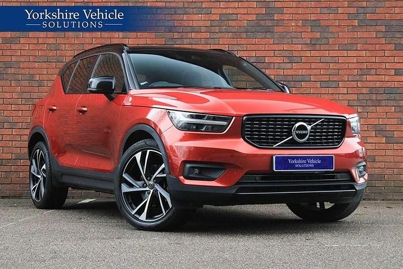 Used Volvo XC40 R-Design Pro 190 HP (139 kW) 2019 Red SUV