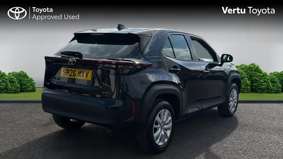 New Toyota Yaris Hybrid 116 HP (85 kW) 2026 Eclipse black (metallic paint) Estate