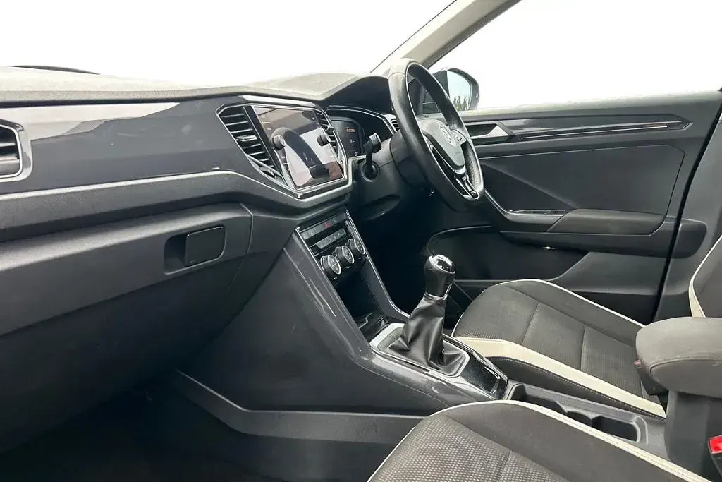 Used VW T-Roc SEL 115 HP (84 kW) 2018 Grey SUV