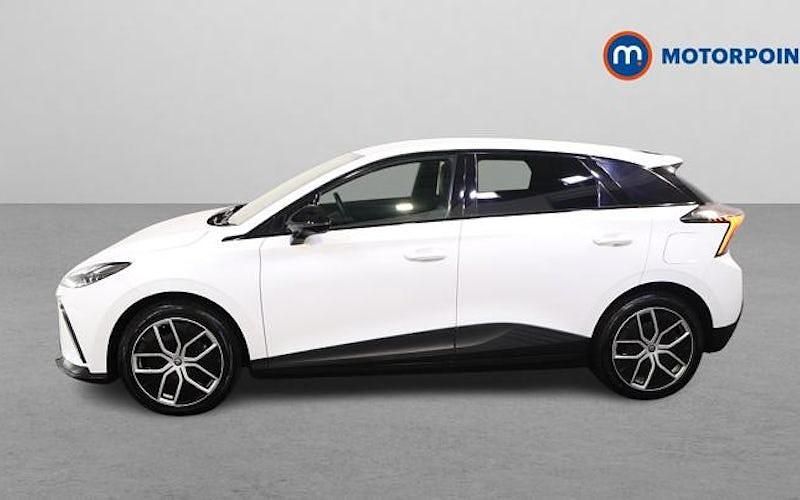 Used MG MG4 EV Trophy 150 kW (204 HP) 2025 Hatchback