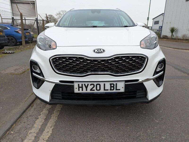 White Used 2020 Kia Sportage 2 SUV | £12,759 (Fair price) - Image 1/4