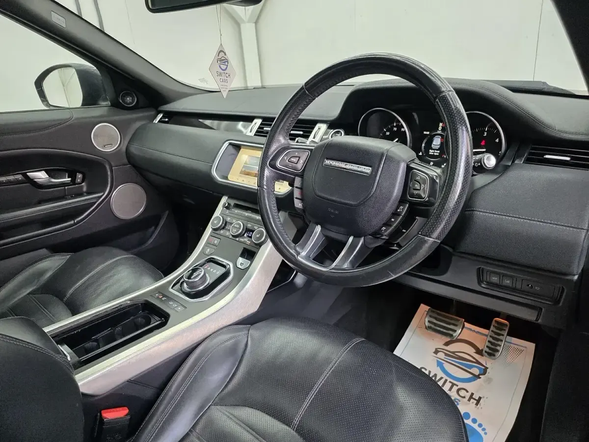 Used Land Rover Range Rover evoque HSE Dynamic 2017 Black Estate