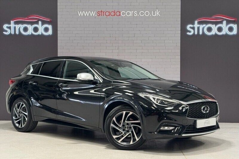 Black Used 2017 Infiniti Q30 Hatchback | £9,456 (Fair price) - Image 1/4