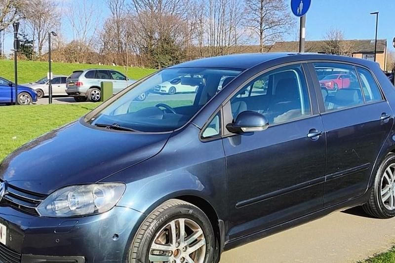 Used VW Golf Plus Cross SE 105 HP (77 kW) 2010 MPV