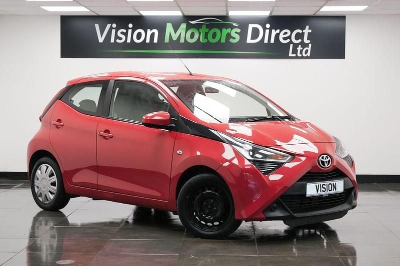 Red Used 2019 Toyota Aygo X-play Hatchback | £8,980 (Good price) - Image 1/3