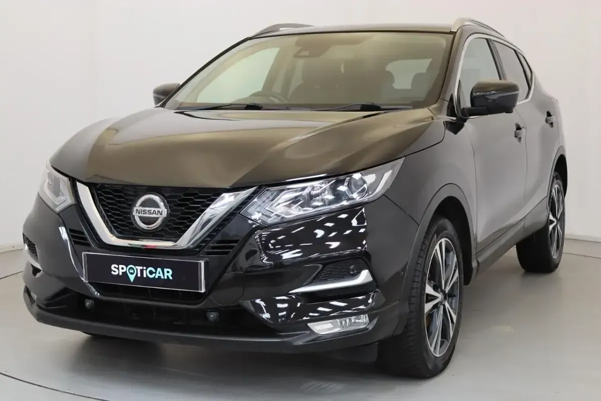 Used Nissan Qashqai N-Connecta 113 HP (83 kW) 2019 Black SUV