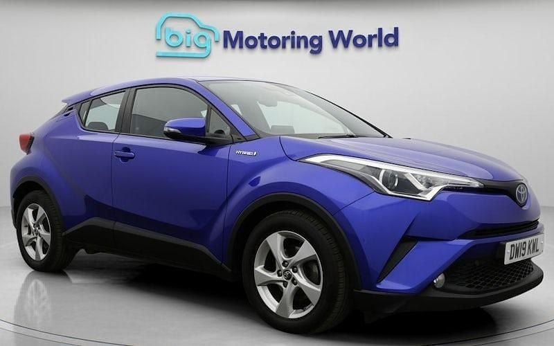 Used 2019 Toyota C-HR SUV | £14,300 (Good price) - Image 1/4