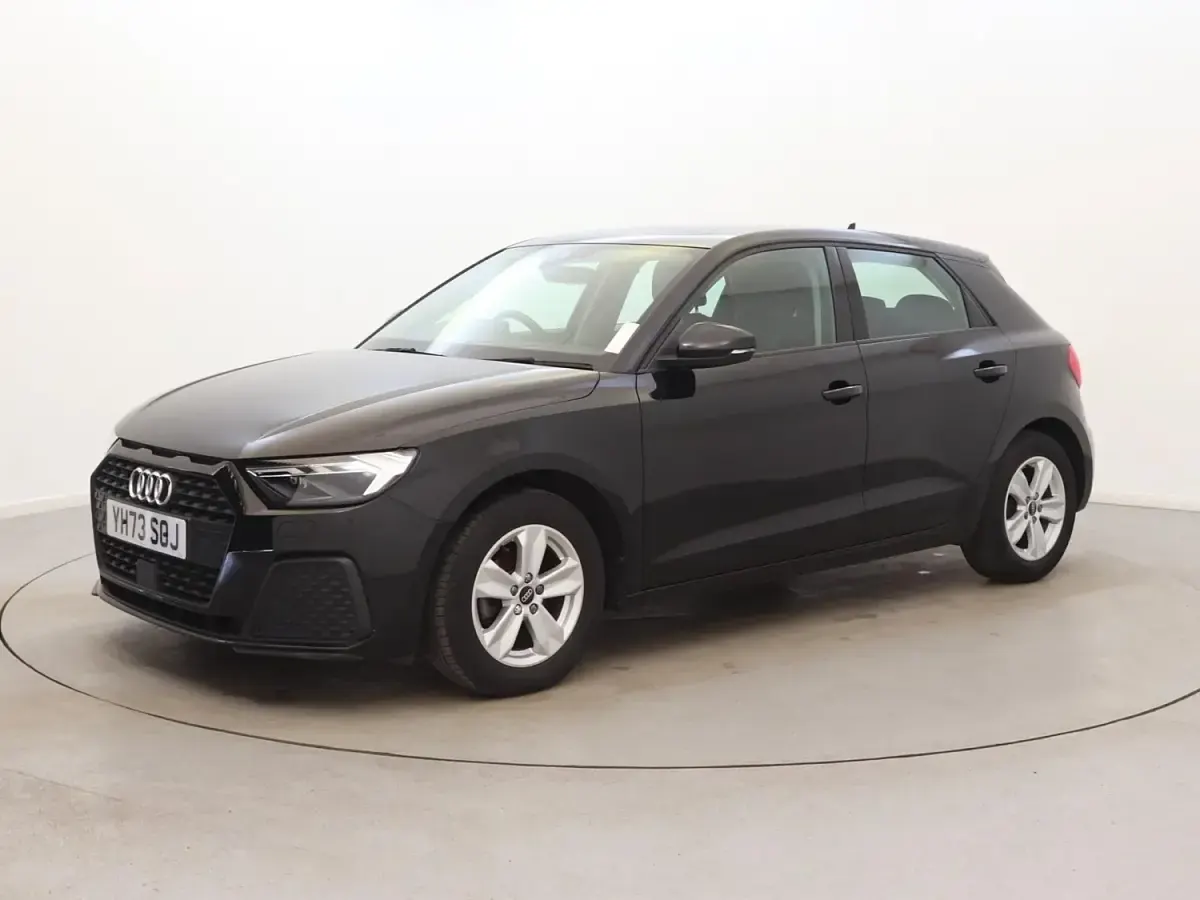 Usado Audi A1 Comfort 95 HP (69 kW) 2023 Preto SUV