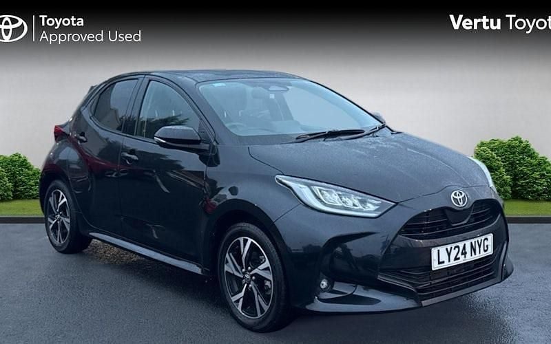 Used Toyota Yaris Hybrid Design 116 HP (85 kW) 2026 Hatchback