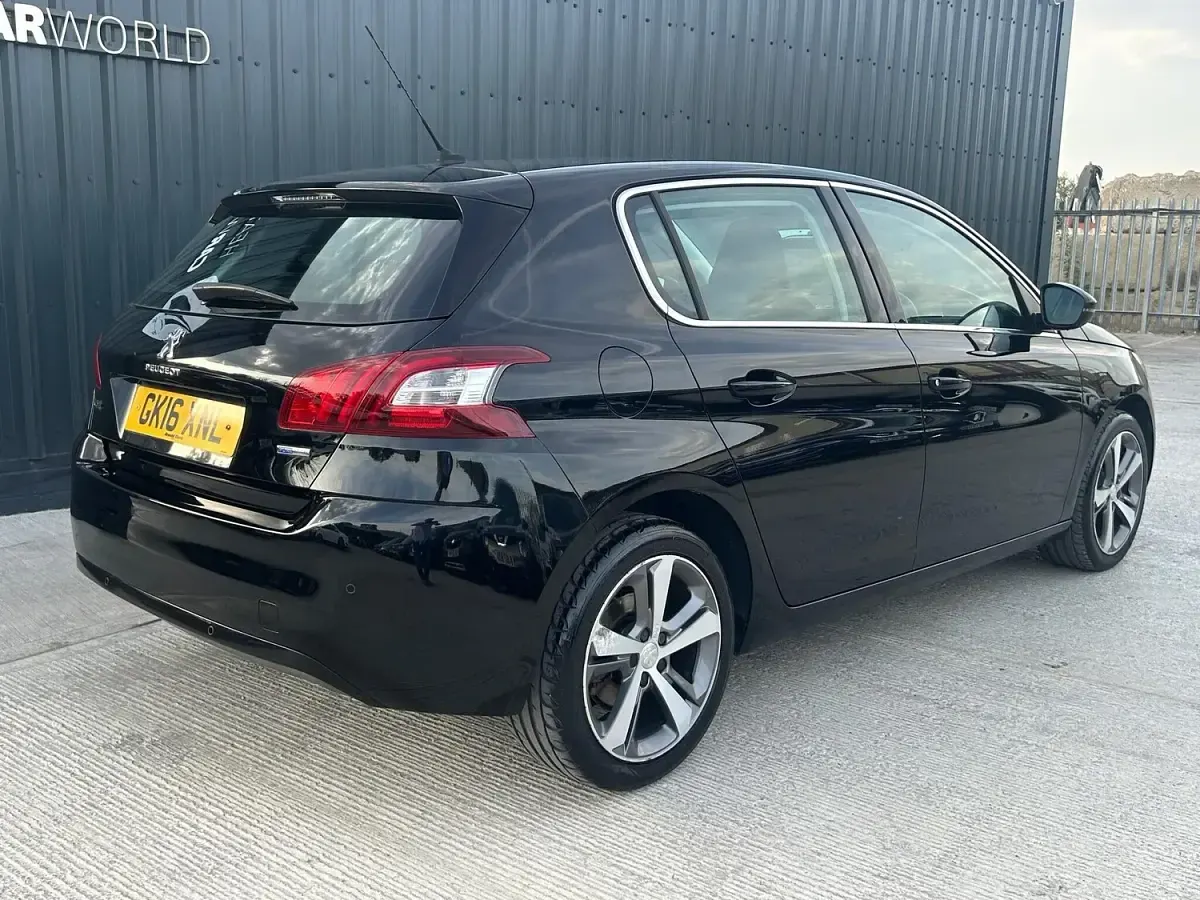 Used Peugeot 308 Allure 130 HP (95 kW) 2016 Black Hatchback