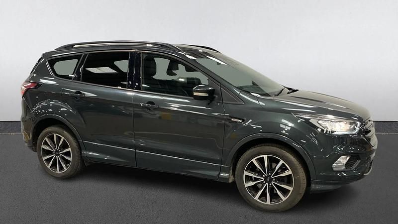Used Ford Kuga ST-Line 120 HP (88 kW) 2018 Green SUV