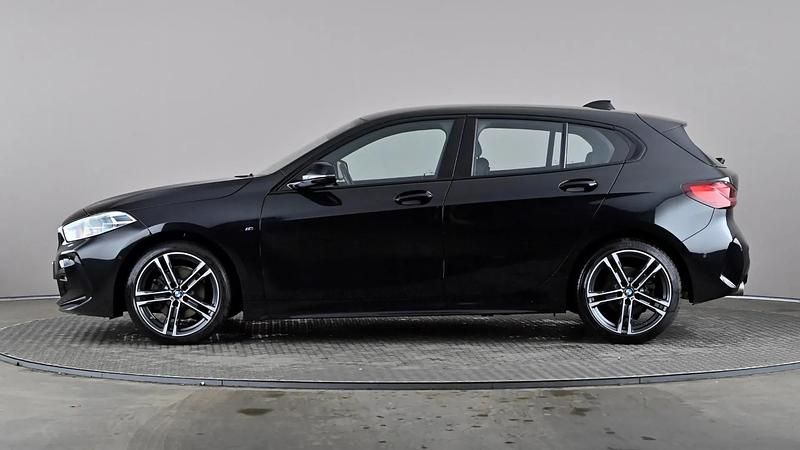 Used BMW 118 M Sport 136 HP (100 kW) 2023 Black Hatchback