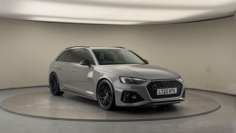 Nardo gray/nardo gray Used 2022 Audi RS4 Comfort Estate | £56,700 (Fair price) - Image 1/4