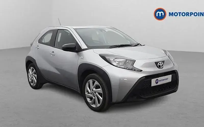 Used Toyota Aygo X PURE 72 HP (52 kW) 2025 SUV