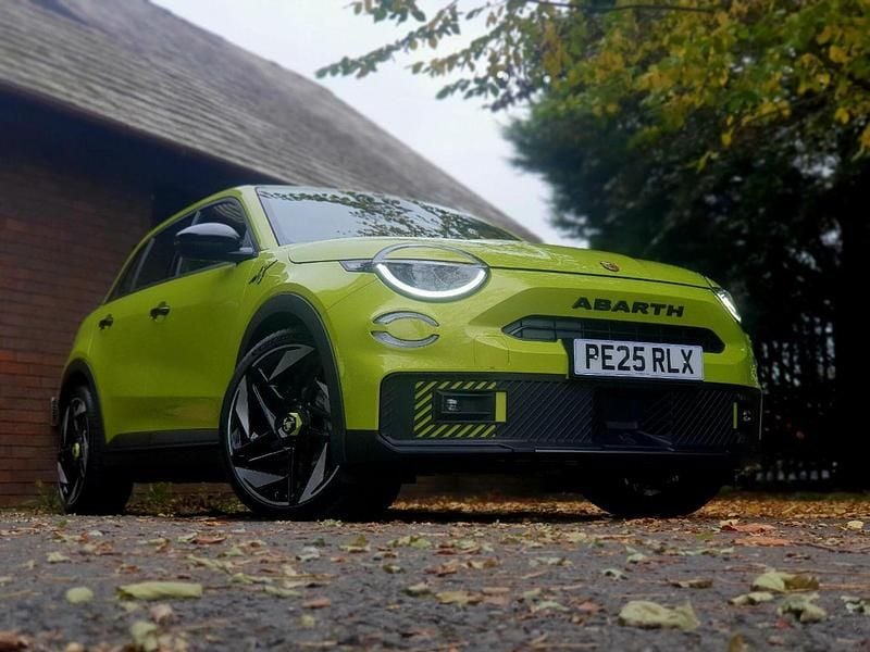 Used Abarth 600e 174 kW (237 HP) 2025 Green SUV