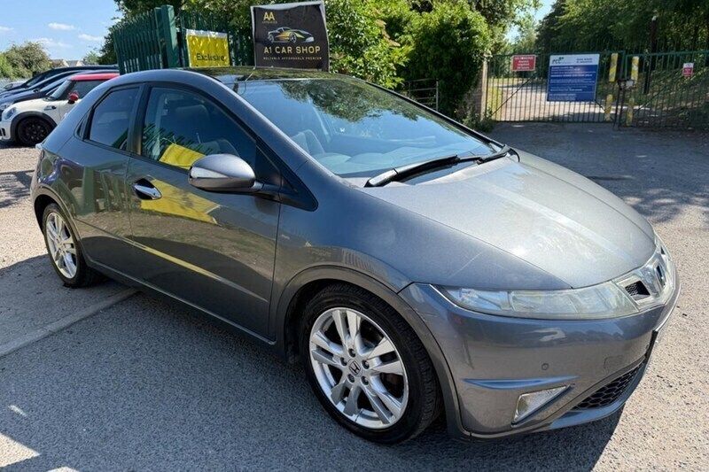 Silver Used 2009 Honda Civic ES Hatchback | £2,195 (Fair price) - Image 1/1